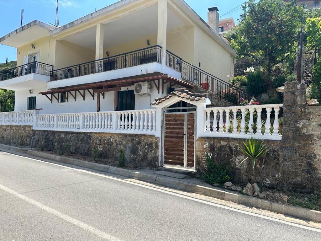 Lazari Rooms Himarë Exterior foto